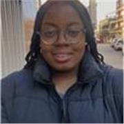 Soy una chica con poca experiencia en dar clases . Pero me encanta enseñar a niños pequeños ya sea hacer deberes , manualidades.