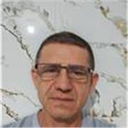 Ingeniero Civil y profesor de matemáticas, con experiencia en enseñanza y acompañamiento personalizado