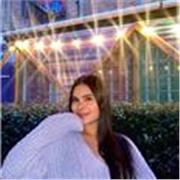 Profesora de lengua, literatura y estudiante de comunicación social de la Pontificia Universidad Javeriana