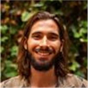 Quieres empezar ha tocar la guitarra pero no sabes por donde empezar? Estás estancado en esos primeros pasos? No tienes claro si estas avanzando? Todos hemos pasado por eso. 

Te ofrezco clases de introducción al instrumento. Te acompañare en esos primero