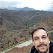 Profesor de física apto para todas las edades y niveles.