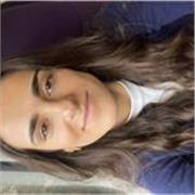 Profesora titulada en Lengua Castellana y Literatura con Máster de profesorado que cuenta con experiencia en el aula de secundaria