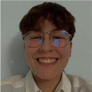 Estudiante de filología inglesa con más de dos décadas de experiencia hablando el idioma ofrece clases