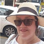 Profesora de educación infantil,dirigida a alumnos de 6 años