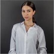 Étudiante en Grande École de Commerce, j’ai étudié l’économie au cours de ma classe prepa.
J’ai aussi obtenu 20/20 au BAC de SES !