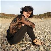 Cantante lirica (soprano) e docente, laureata brillantemente in canto lirico presso il Conservatorio di Musica G.P. da Palestrina di Cagliari, impartisce lezioni di canto, dizione e interpretazione scenica, teoria e solfeggio, storia della musica