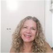 Soy profesora universitaria . Imparto clases dinámicas y divertidas para maestros y talleres de Oratoria para grupos en diversas empresas