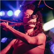 Diplomata in flauto traverso e canto lirico al conservatorio di Trapani con il massimo dei voti impartisco lezioni di flauto, canto e solfeggio. Per quanto riguarda il faluto il mio metodo consiste nel conciliare la tecnica vocale con quella flautistica c