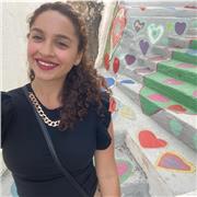 Soy una chica simpática que tendrá mucha paciencia para enseñarte de manera rápida y divertida; son para cualquier persona