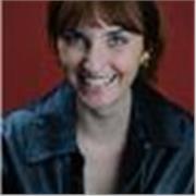 Attrice, regista, drammaturga, educatrice teatrale propone lezioni di dizione, scrittura, lettura, poesia ed espressione