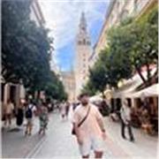 Estudiante de conservatorio superior de música de Canarias y puedo dar clase tanto a niños como adultos 