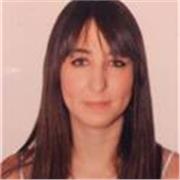 Profesora de Historia y Geografía imparte clases online