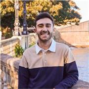 Estudiante con título B2 de inglés de Cambridge y nivel de C1