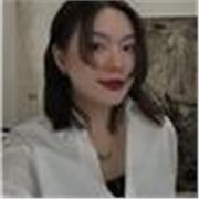 Contemporary art tutor offering personalized lessons for beginners and advanced students in London and online