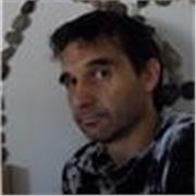 Guitariste d'expérience propose un enseignement technique et théorique pour débutants jusqu' aux pratiquants de bon niveau pour booster votre jeu et votre compréhension de l'instrument