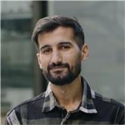 English teacher with over seven years of experience.