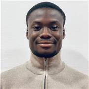 Étudiant titulaire d'une licence académique en linguistique anglaise.