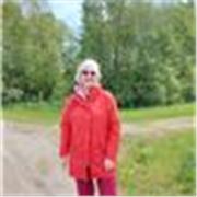 Profesora de español imparte clase de todos los niveles