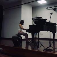 La Música Argentina y Latinoamericana llevada al Piano