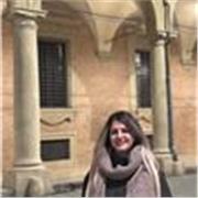 Mathe, BWL und VWL für Kolleginnen. 
In persisch 