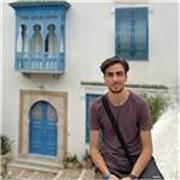 J’enseigne les bases de l’anglais aux débutants pour une communication simple au quotidien