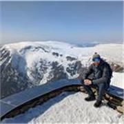 Tutor providing geography lectures for children of all ages