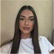 Profesora de inglés que imparte clases desde el nivel más básico a C1