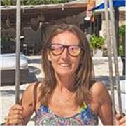 Insegnanti di inglese, con esperienza nella insegnanza di piú di 30 anni, basando l'apprendimento attraverso il gioco e relax
