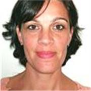 Laureata all' Università La Sapienza, madrelingua italiana, istruttore di italiano alla Berlitz insegna italiano con il metodo diretto