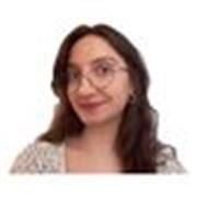 Multilingual scientist offering expert English tutoring - learn with fun