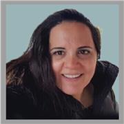 Bachelor Abschluss in Englischsprache & Literatur (DE Annerkenung).