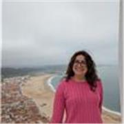 Laureata in fisica impartisce lezioni di matematica per studenti di scuole superiori e università