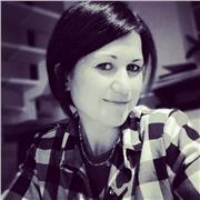 Diploma di Laurea in Arti visive e discipline dello spettacolo, voto 110/110 Diploma di perito tecnico dell'abbigliamento industriale, voto 78/100. 24 CFu