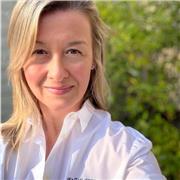 Native English speaker with a History degree and over 25 years work experience in marketing and communications