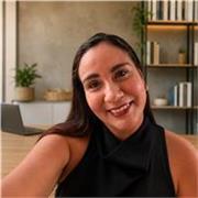 Profesor de Pedagogia apto para cualquier edad, magister en educación Inicial y especialista en desarrollo infantil. 