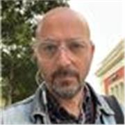 Me encanta enseñar y he dado múltiples cursos de formación técnica durante mi carrera.