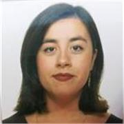Soy Marta tengo 23 años y este año termino la carrera de Filología Hispánica (a falta de una asignatura), llevo 6 años impartiendo clases particulares de español e inglés y cuidando a niños. He trabajado con niños de primaria, secundaria y bachillerato ta
