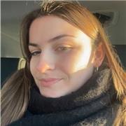 Étudiante en biologie, passionnée, je suis là pour vous aider !