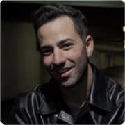 Profesor de canto en músicas actuales. Coach vocal para todos los niveles. Más de 20 años de experiencia. Expresión escénica. Preparación para conciertos o audiciones. Grabación y acompañamiento en sesiones de estudio