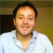 Abogado de profesión que busco nuevas ideas para llevar a cabo en este momento. Siempre los idiomas son una gran puerta de entrada