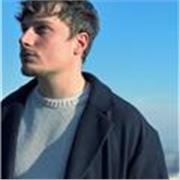 Sono un ricercatore in nanotecnologie e Tutor di meccanica quantistica . Offro lezioni personalizzate di fisica e matematica.