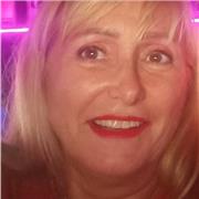 Puedo ofrecer mis servicios para reforzar clase en diferentes materias de primaria.