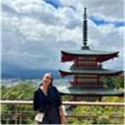Native English teacher with 2 years experience teaching English in an international school in South Korea. 