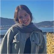 Estudiante de Biología en universidad con título C1 de Cambridge que acaba de de 1 curso escolar en EEUU. Clases de Inglés o Bio.