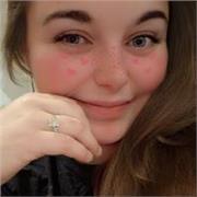 J'aimerais apprendre des recettes a des personnes qui aiment faire de la cuisine, a qui? A des personnes qui aiment ça !