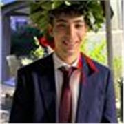 Insegnante neolaureato di storia ed inglese per studenti