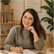 Consultora educativa, experta en pedagogías activas, coach educacional especialista en inteligencia emocional, maestra infantil.
