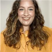 Profesora de Primaria imparte clases de todas las asignaturas