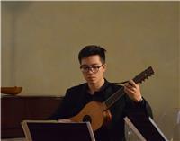 Diplomato in conservatorio offre lezioni di chitarra e teoria musicale