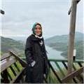 Her yaştan öğrenciye ders veren biyoloji öğretmeni ayrıca fen bilgisi dersine vermekteyim